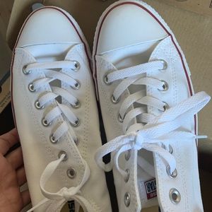 White Chuck Taylor